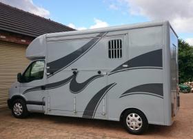 For sale: 3.5t well maintained horsebox